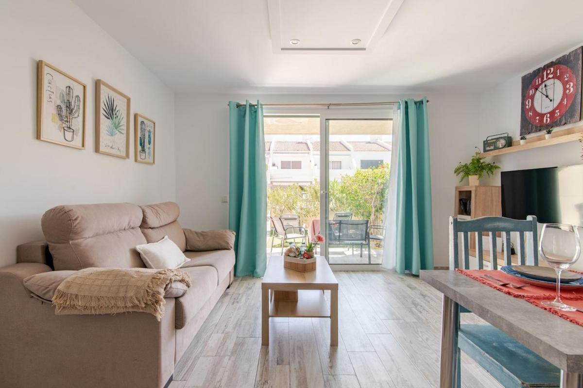 Refreshing Oasis Apartment El Médano Екстериор снимка